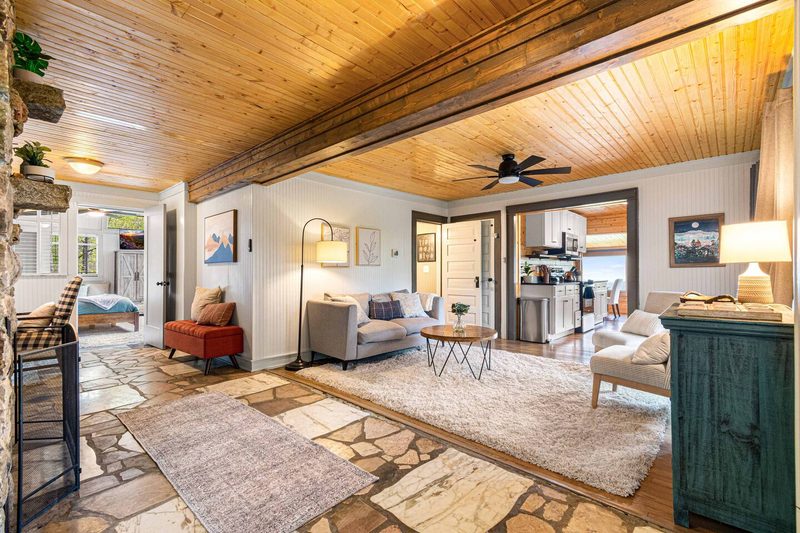The Grand Cabin — Kids Loft photo 13