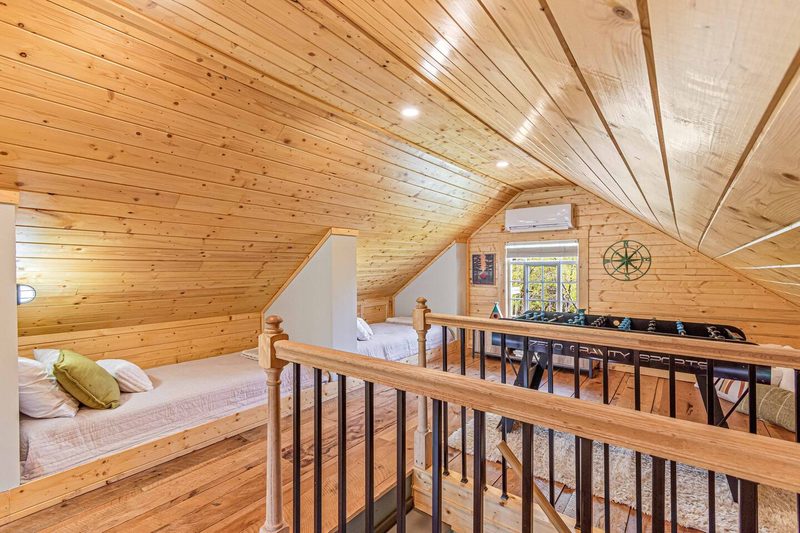 The Grand Cabin — Kids Loft photo 19