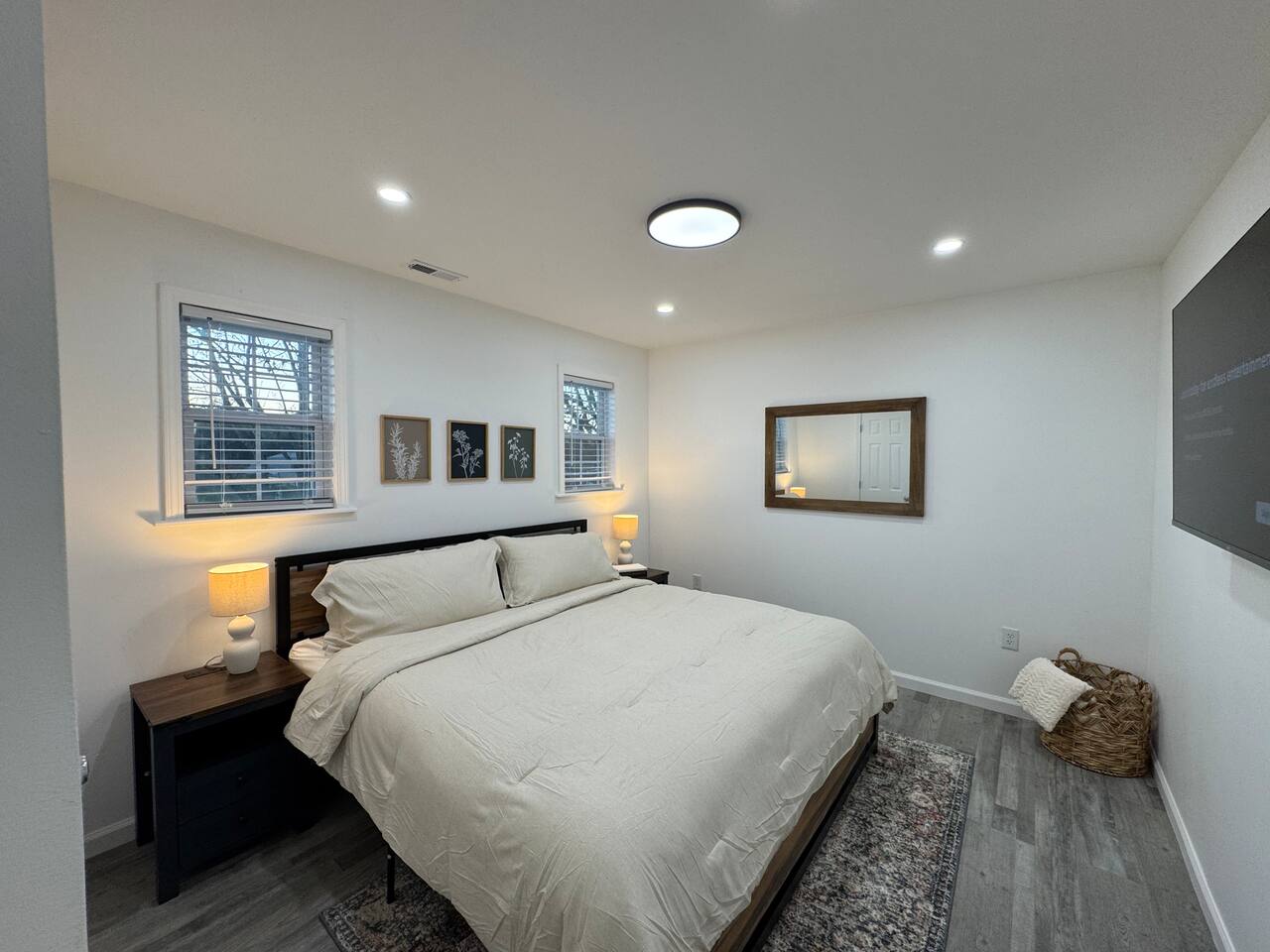 Barn Suite king bedroom