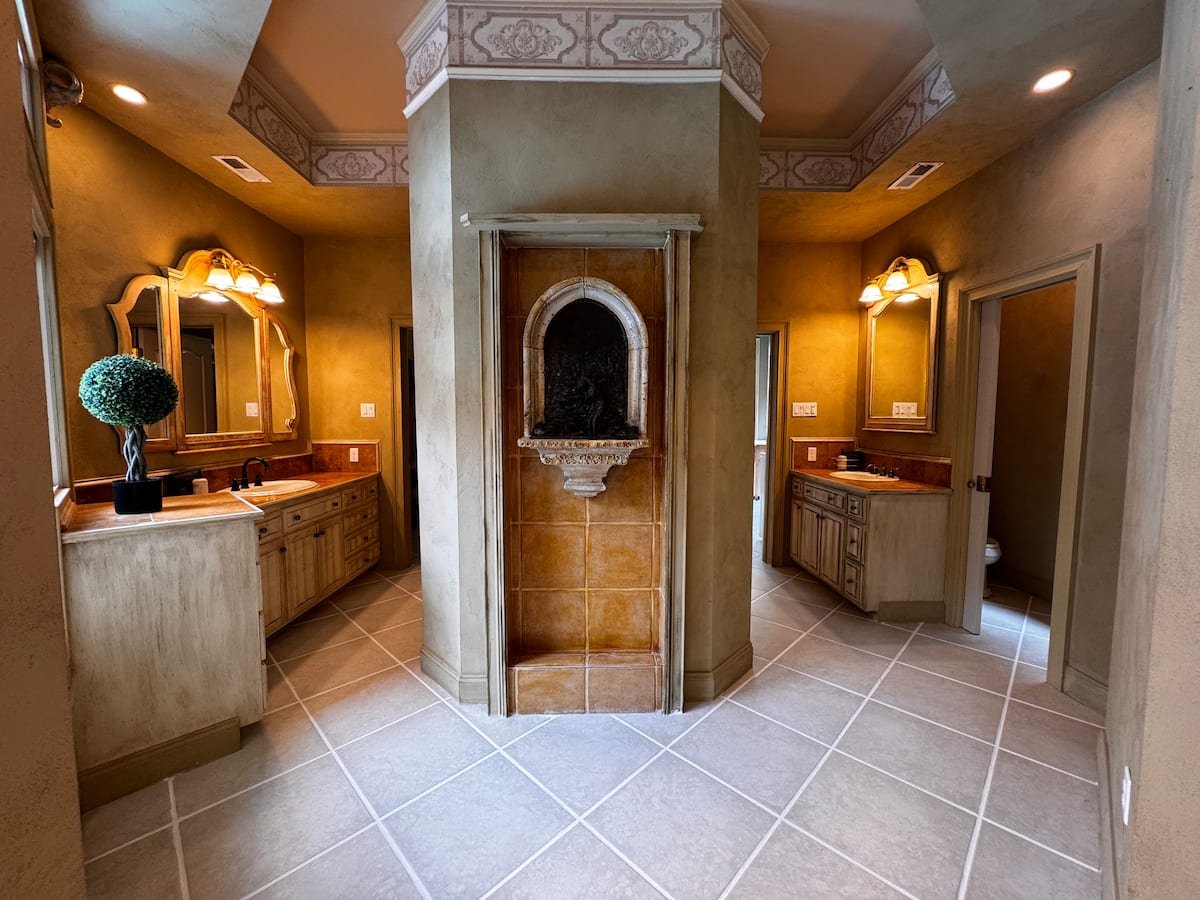 Main House bathroom