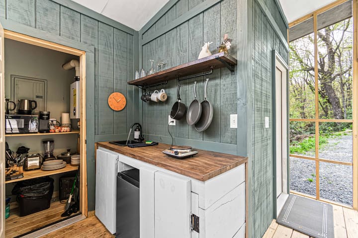 GeoDome heated bathhouse