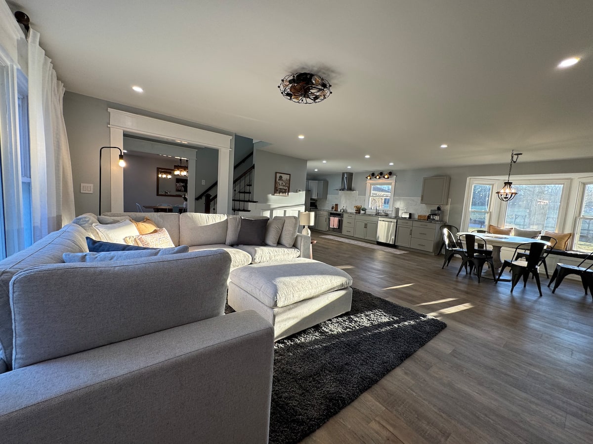 Wicker Branch main house living room