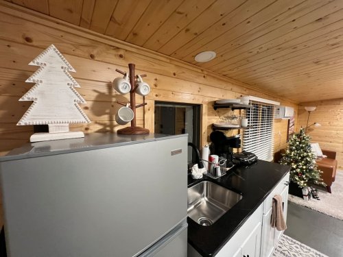 0d5212e5-893e-4af5-92bd-cd75f49d9072