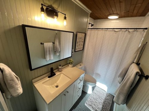 0e595aae-653f-44b8-bfa0-59c19a6e8be1