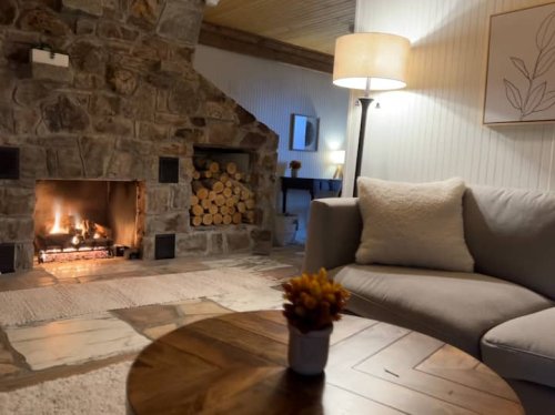 5195e5c4-99e7-4933-a5af-9b8e93ac4b85