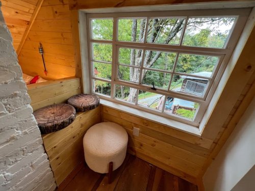 6090935c-4826-4e2a-8e4a-b78a11f9c1dc