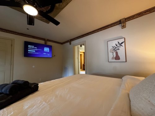 7e92f9ff-8e69-4a17-93ff-cc4d51a1bcbb