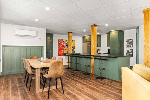 Dining area 2