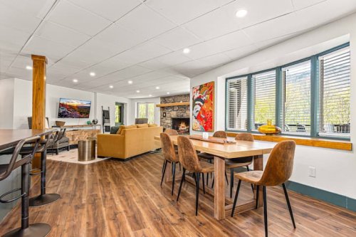 Dining area 2