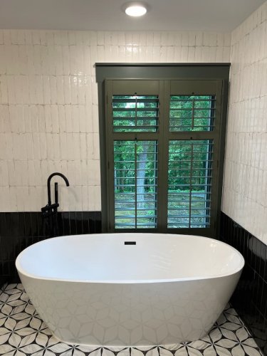 Full bathroom-1