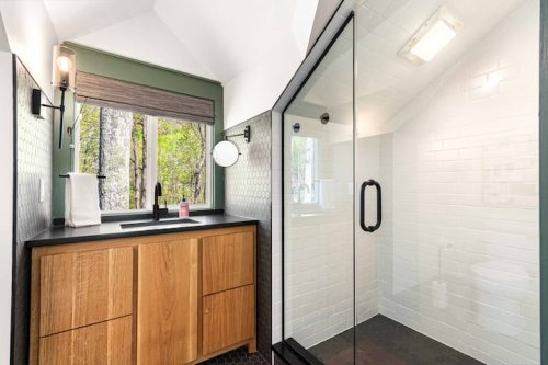 Hidden Castle I Full bathroom 2