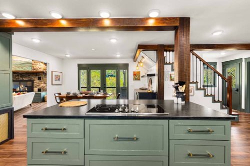 Full kitchen 1