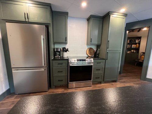 Full kitchen 2