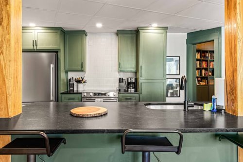 Full kitchen 2