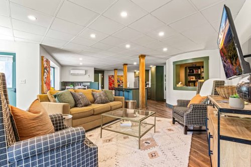Living room 3