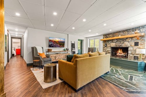 Living room 3