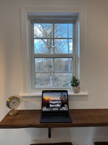 Wicker Branch | LUX Farm SUITE I Workspace