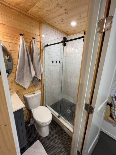 a06de9c5-9b96-4f1a-8a6d-e6426df55aa7