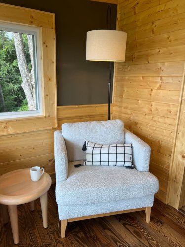 a6e4c451-ca21-42a4-88af-652c6c6a8572