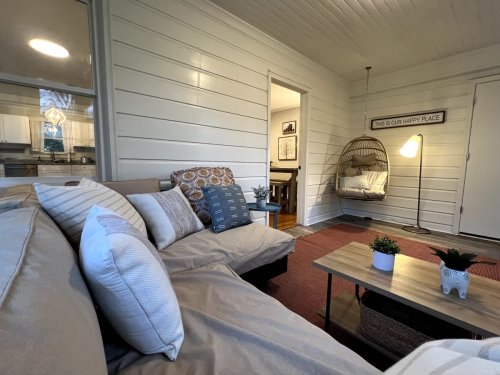 b6a12e44-2cb4-4b96-8b9c-4d69b4fb21cf